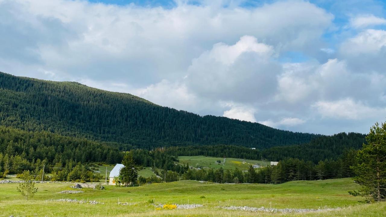 Eco Village Pavlovic Žabljak Esterno foto